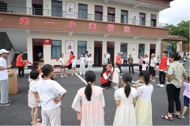 从受助到助人 福彩公益金微光聚星河